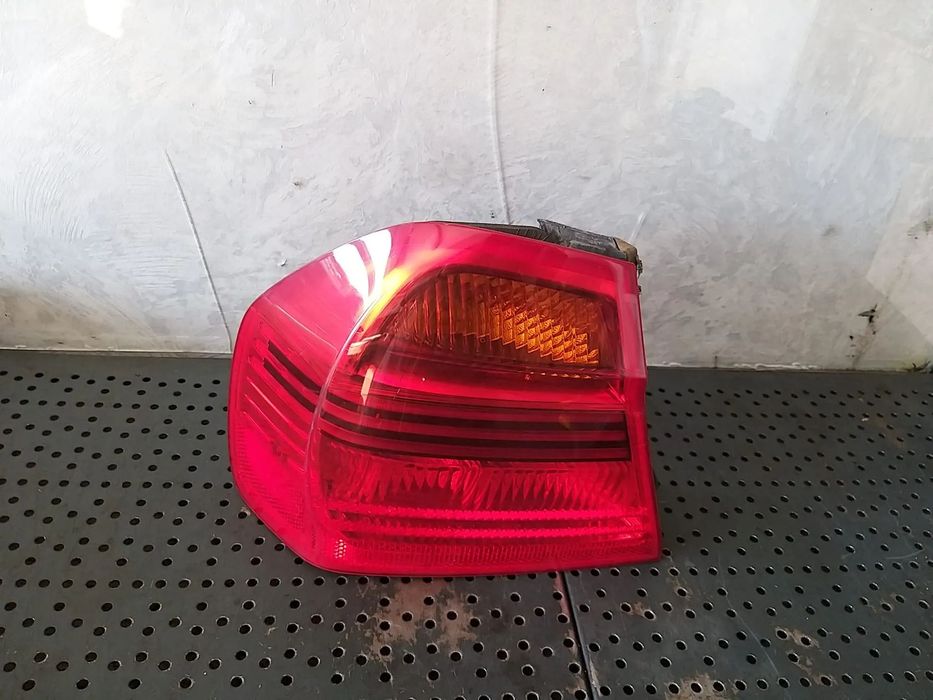 Stop tripla lampa stanga aripa bmw seria 3 e90 6937457