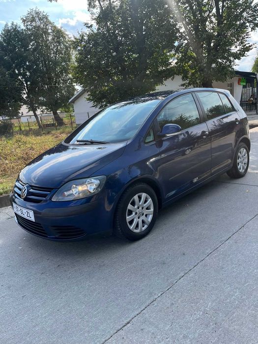 Vand Volkswagen Golf 5 plus motor 1.9 tdi