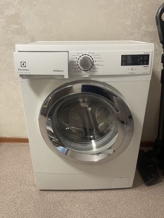 Продам стиральную машину Electrolux.