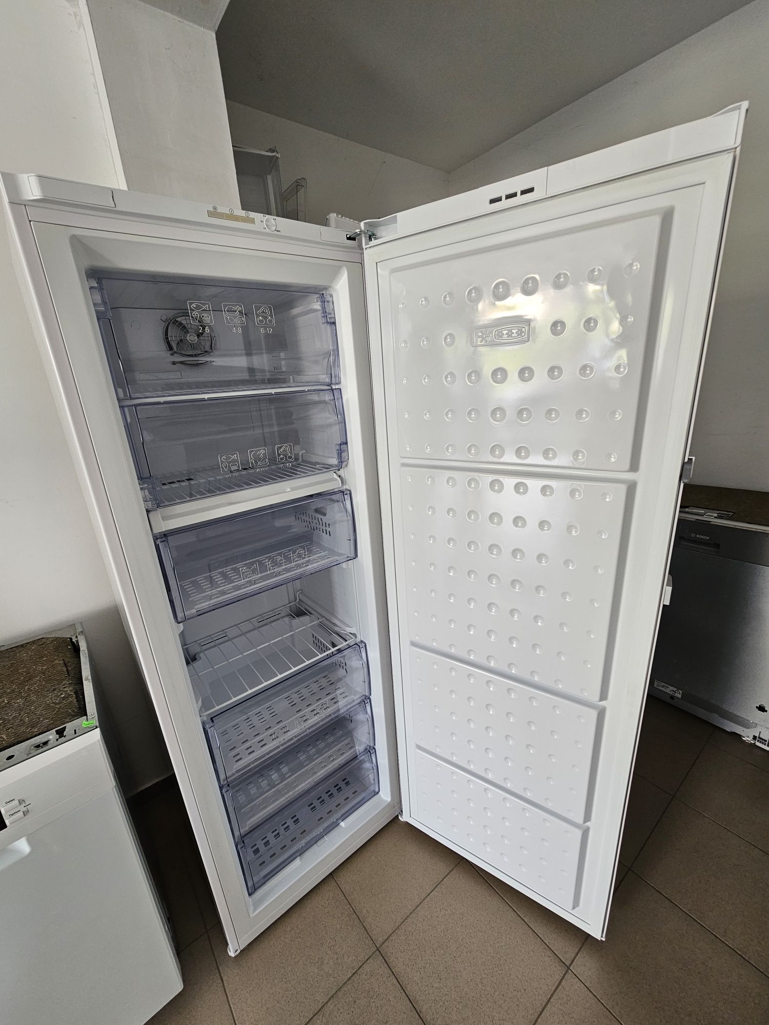 Фризер BEKO 170см