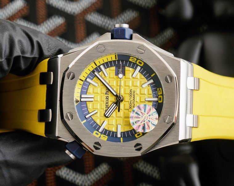 Audemars Piguet Royal Oak Offshore Diver с автоматичен механизъм