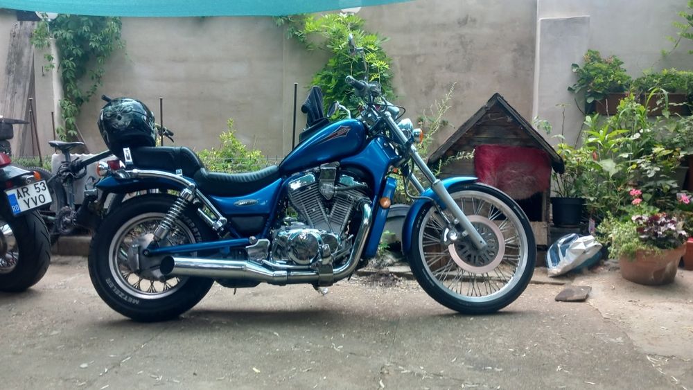 Suzuki intruder VS600 GL