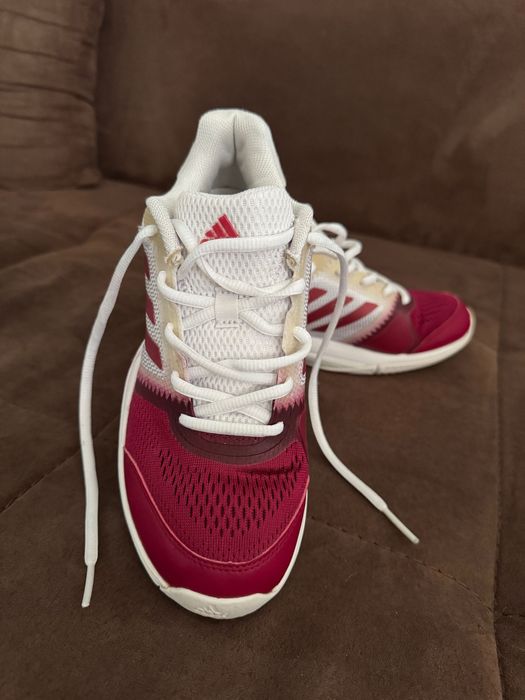 Оригинални маратонки adidas