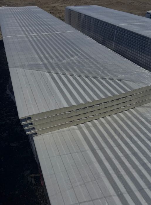 Panouri Sandwich pentru perete 4 și 6 cm si acoperis de 1, 4 si 6 cm