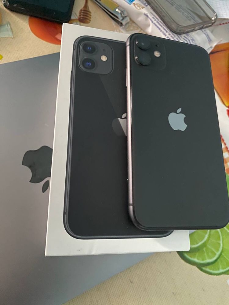 iPhone 11 фул  кор док бор