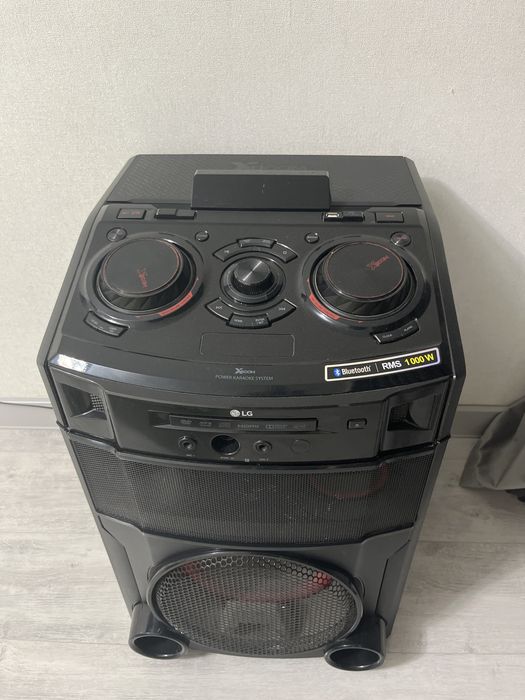 Продам колонка LG XBOOM.