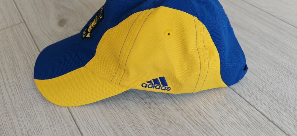 Șapcă adidas ediție limitată