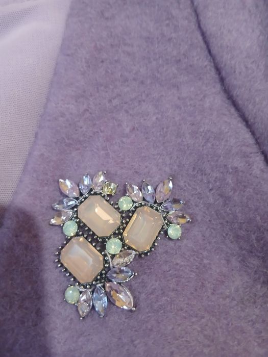 Пуловер от вълна Avin