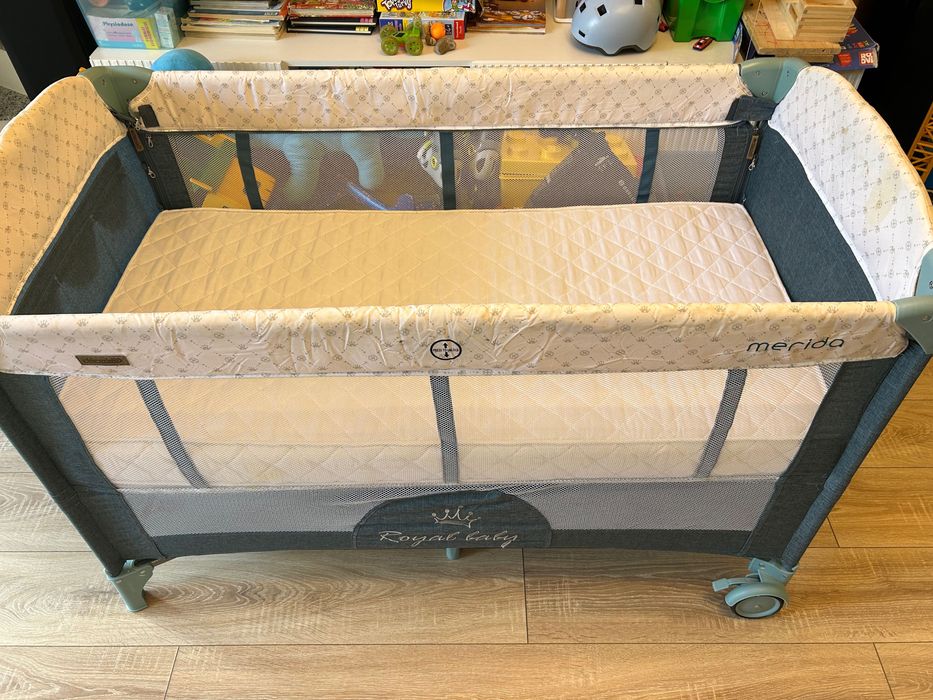 Patut pliabil cu laterala culisanta