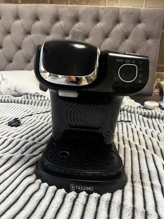 Aparat de cafea cu capsule Bosch Tassimo aproape nou