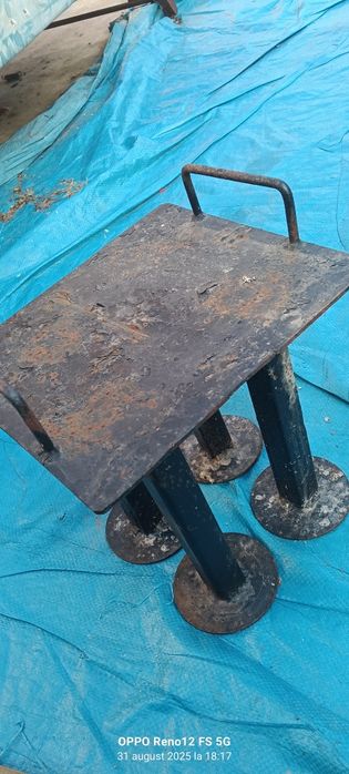 Vând presa de făcut bricheti