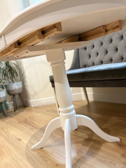 Vând masă extensibila din lemn 70/100(129) cm