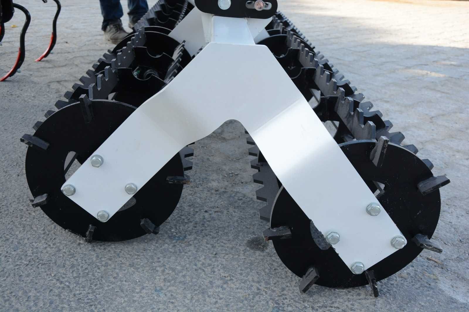 Combinator agricol / Cultivator