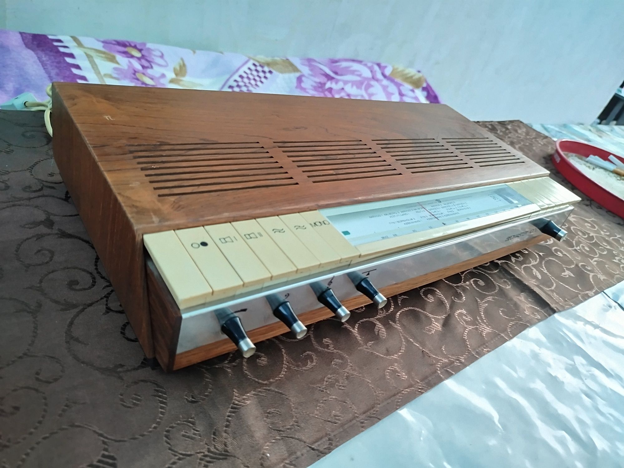 Amplituner B & O- Beomaster 1000