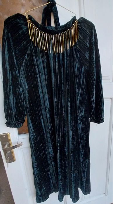 Koʻylak, lozim. Holati: a'lo darajada