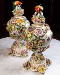 Антиквариатные фарфоровые вазы королевской мануфактуры Людвигсбург