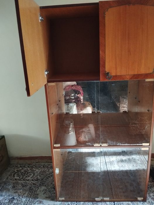 Сервант в хорошем состоянии 15000