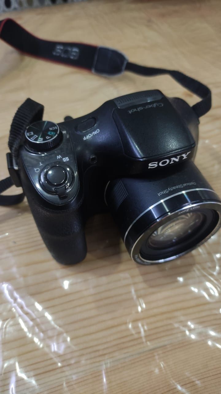 Фотоаппарат Sony D300 продам или обмен