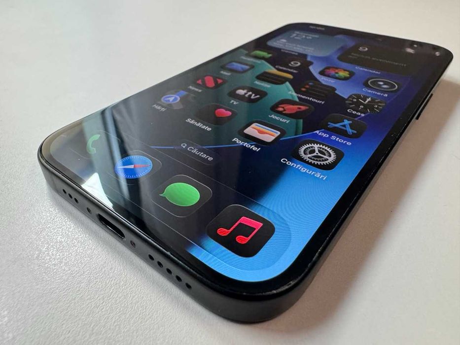  Apple / iPhone 15 128 Gb / Black