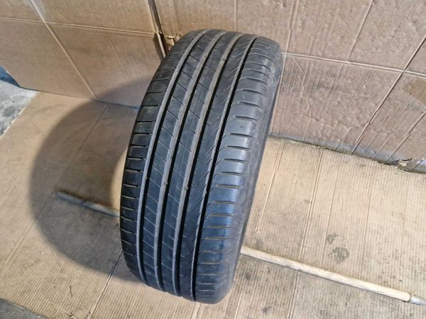 1 Pirelli R16 205/55
лятна гума DOT1921