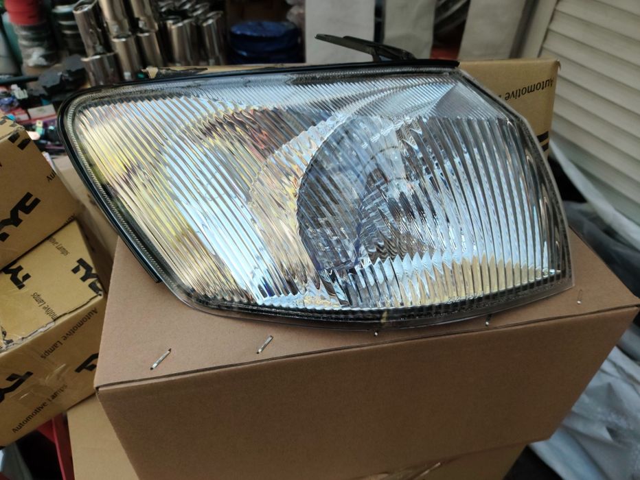 Камри 25 Европа поворотник