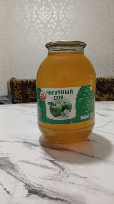 Продам натуральный яблочный сок.2л-2000тг