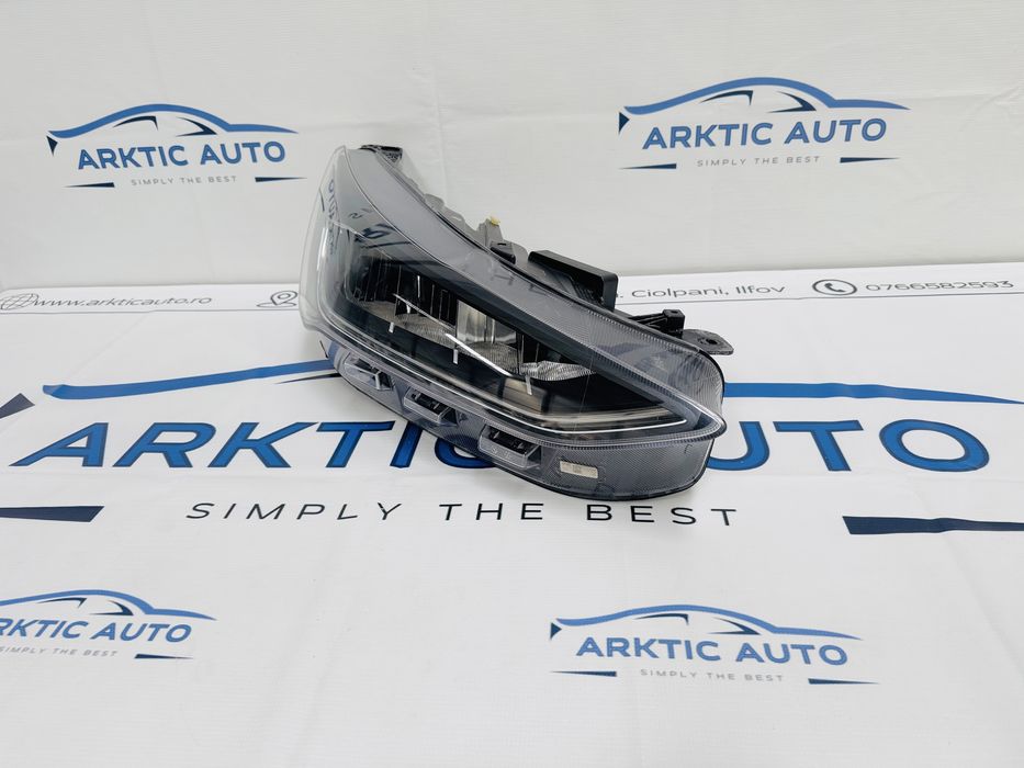 Far dreapta Led Ford Focus 4 facelift dupa 2020 cod NX78-13E014-CD