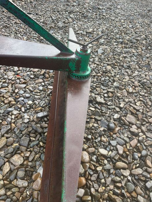 Lama Zapada Spate Tractor