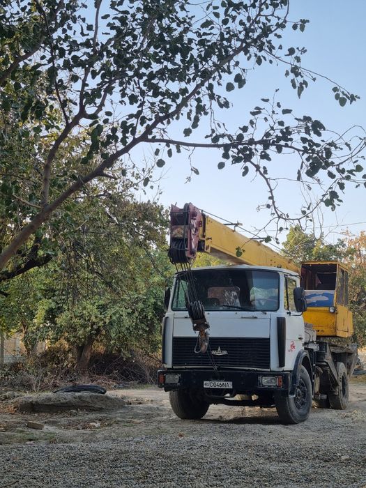 Avto kran super maz 14 tonna 14  metr