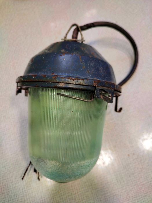 Светильник уличный советский НСПО2-100 для лампы мощностью 100 ватт