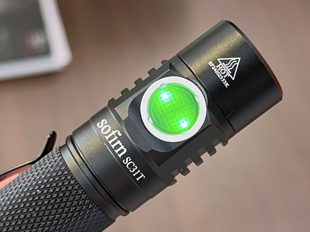 Sofirn SC31T мощен тактически фенер