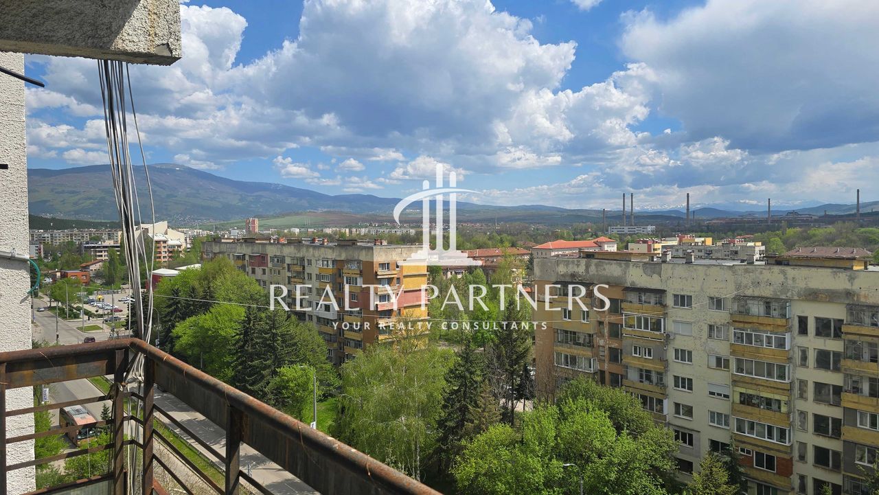 Продава се Двустаен апартамент в Перник, Изток - 70 кв.м за 1100 €/кв.м - Снимка #13