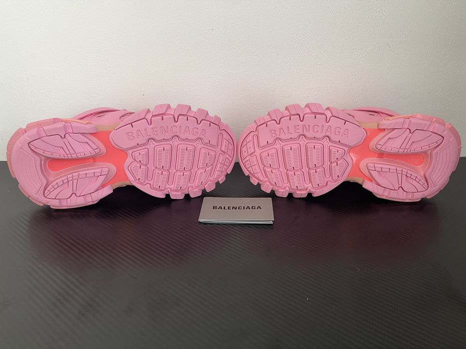balenciaga track