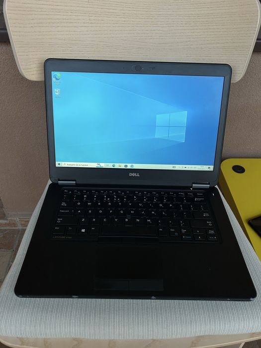 Лаптоп Dell Latitude Intel i5 8GB Windowa
