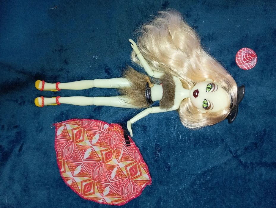 Оригинални кукли barbie my scene bratzillaz bratz монстър хай Дракуло