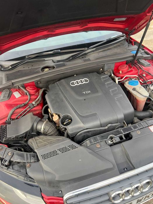 Dezmembram Audi A5, manual, motor 2.0 tdi, 170 cp, euro 5