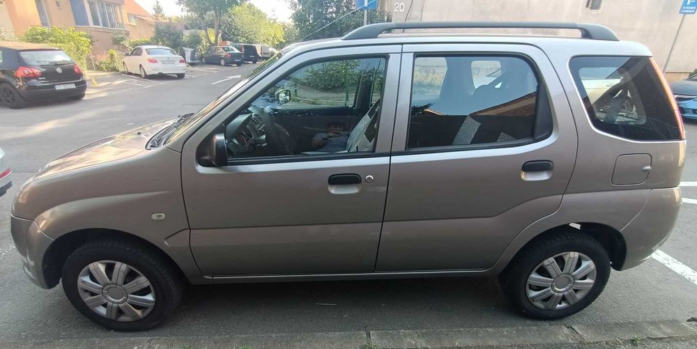 Vand Suzuki Ignis 2004 1.3 benzina