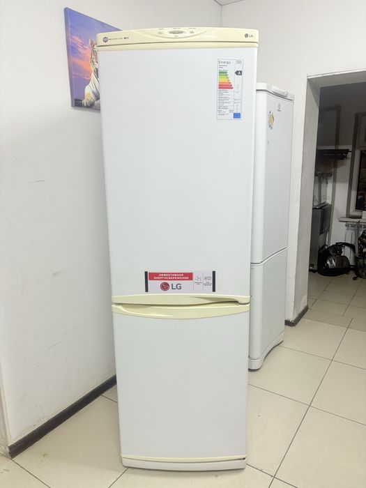 Продам холодильник