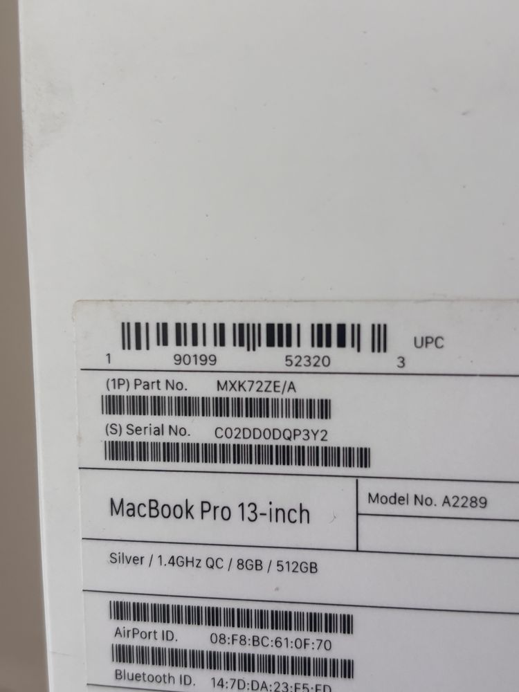 Macbook pro 2020 - перфектен, с кутия