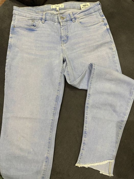 Джинсы бленда Mango 40р