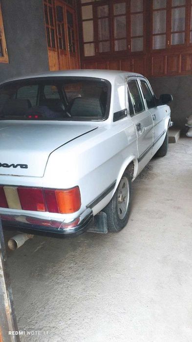 Vaz 3102 sotiladi