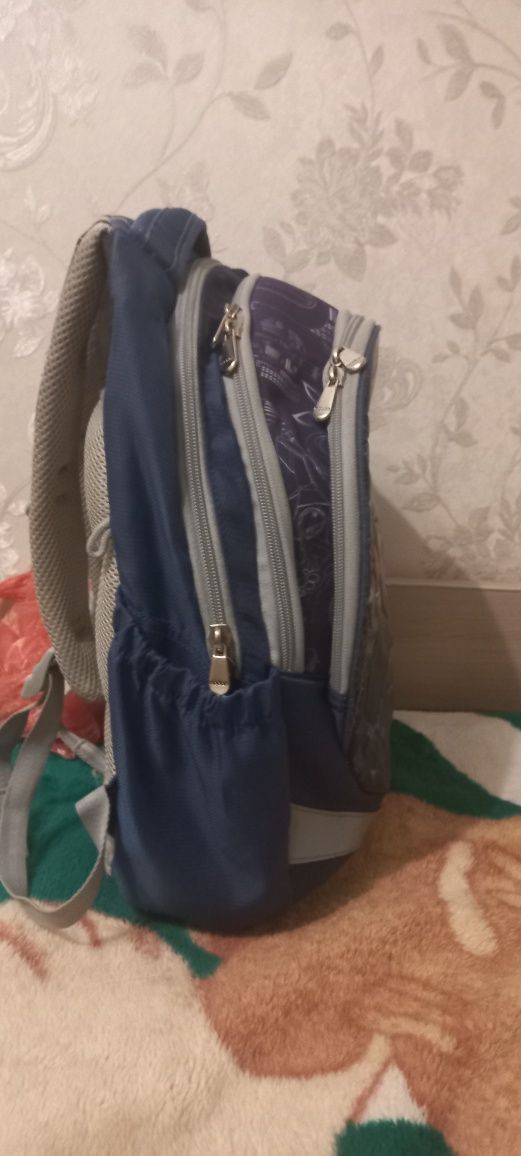 Продам школьный рюкзак от марвел