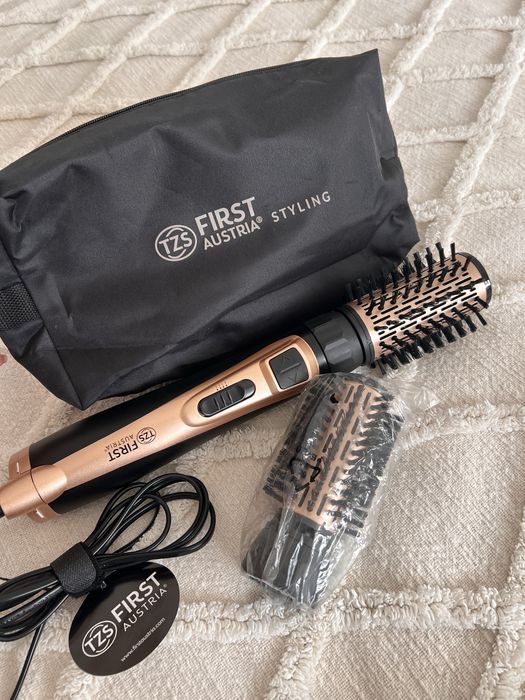 Четка за коса с горещ въздух с въртящи се глави