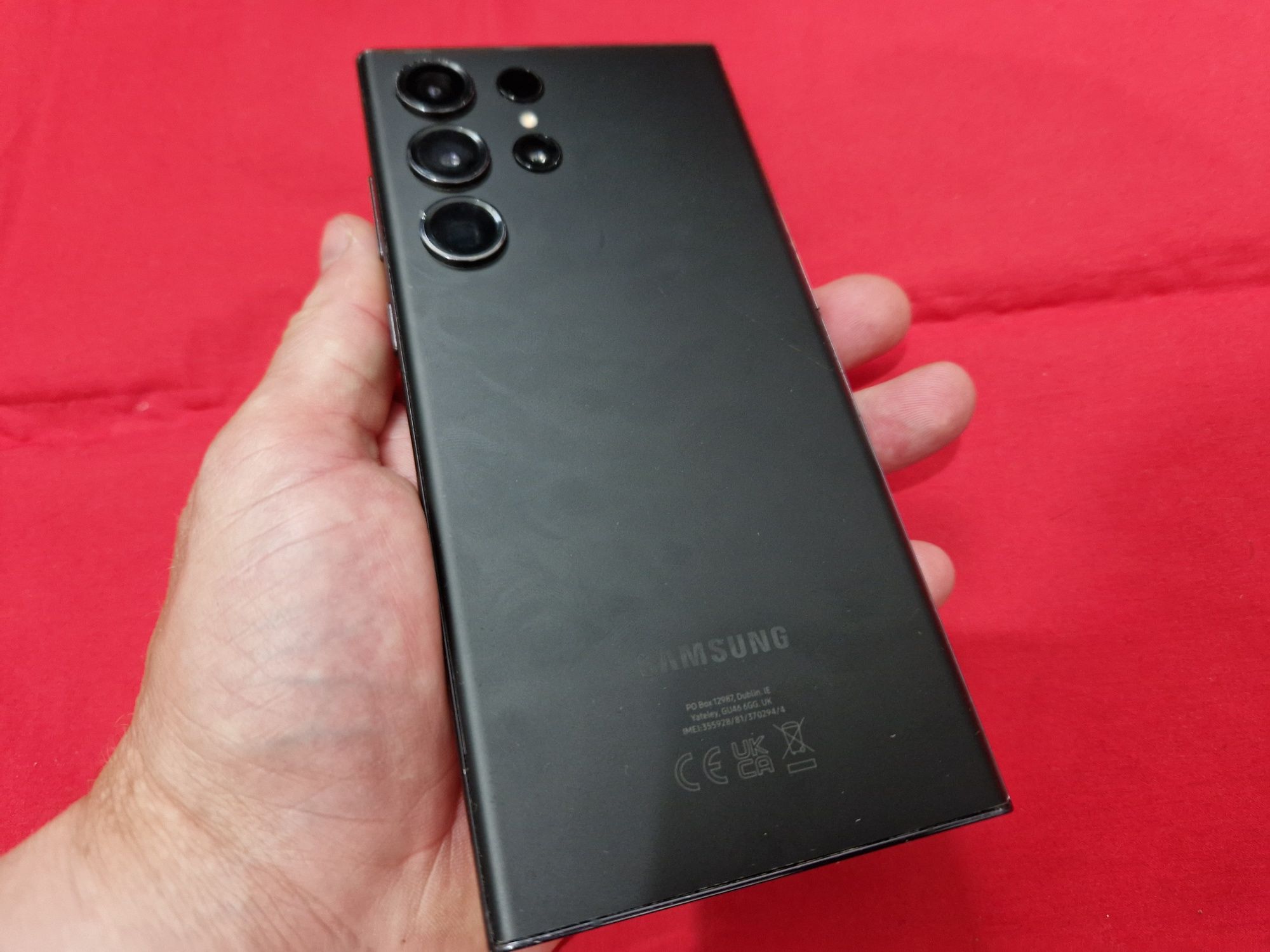 -Samsung S23Ultra, Negru, 128Gb, 8Ram, stare foarte buna, folosit, doa