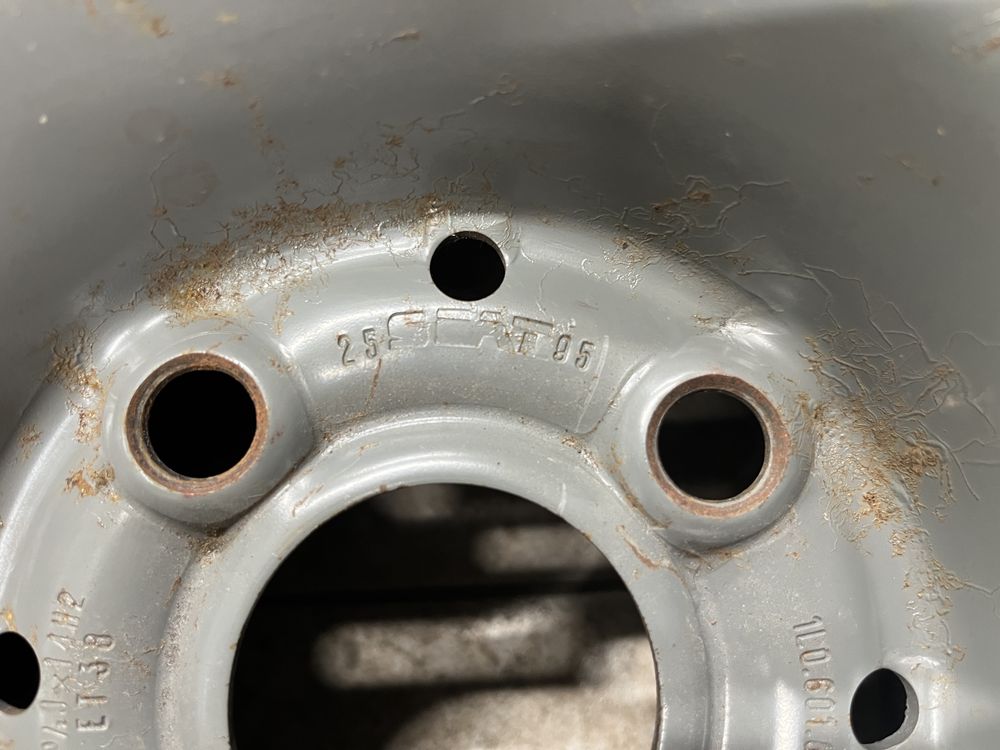 Патерица 105/70R14 4х100 от golf 3