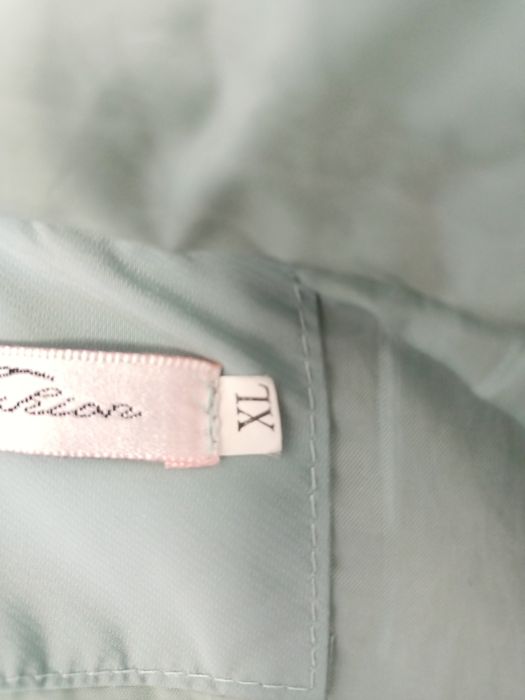 Продам куртка для девочек