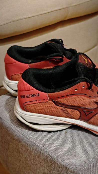 Adidasi Mizuno Wave Ultima 14