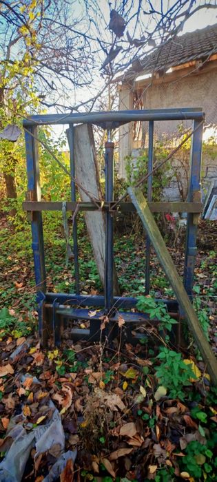 Vand stivitor pentru brate incarcator frontal sau tiranti