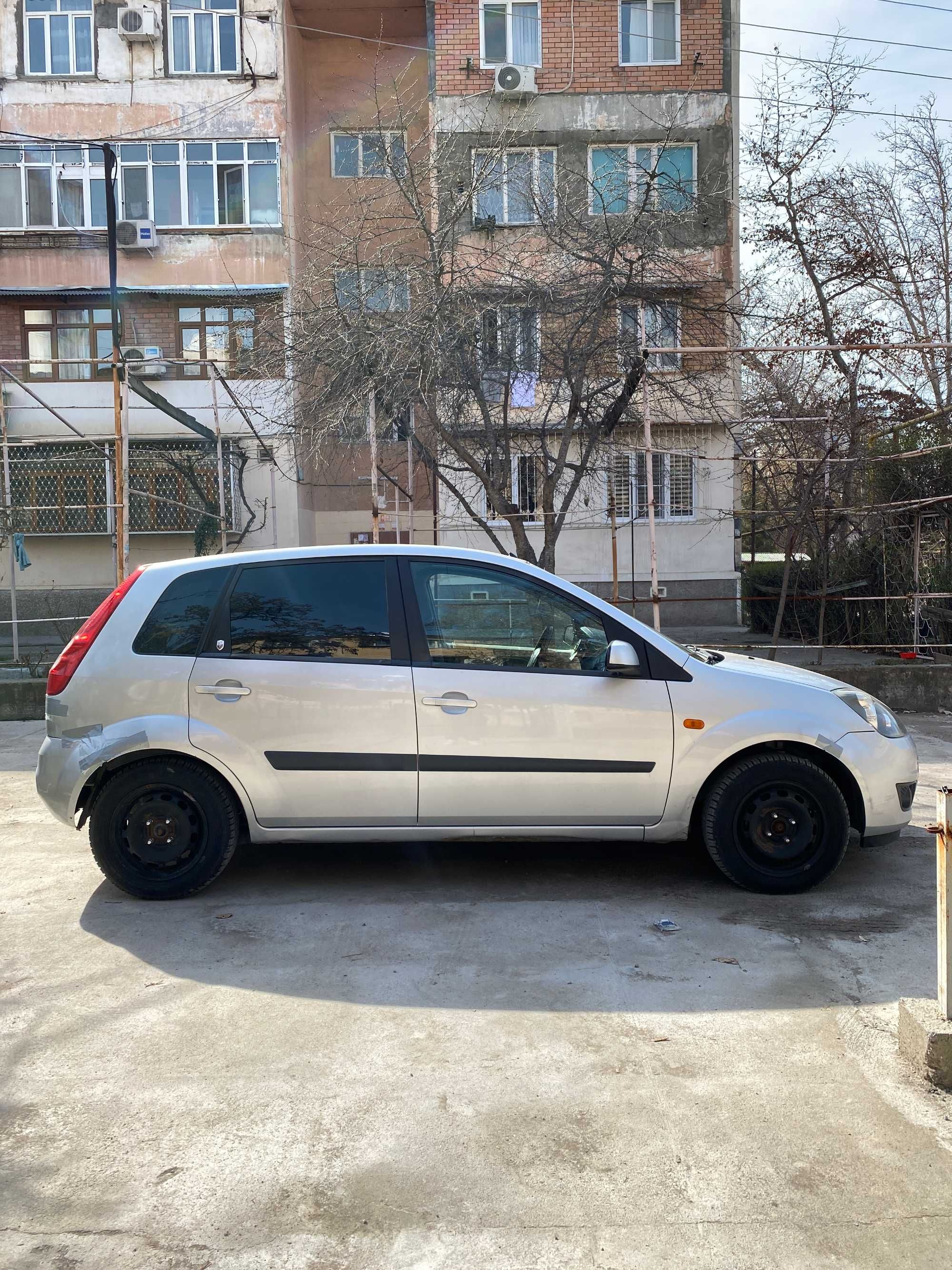 Ford Fiesta MK5 Chia РУС