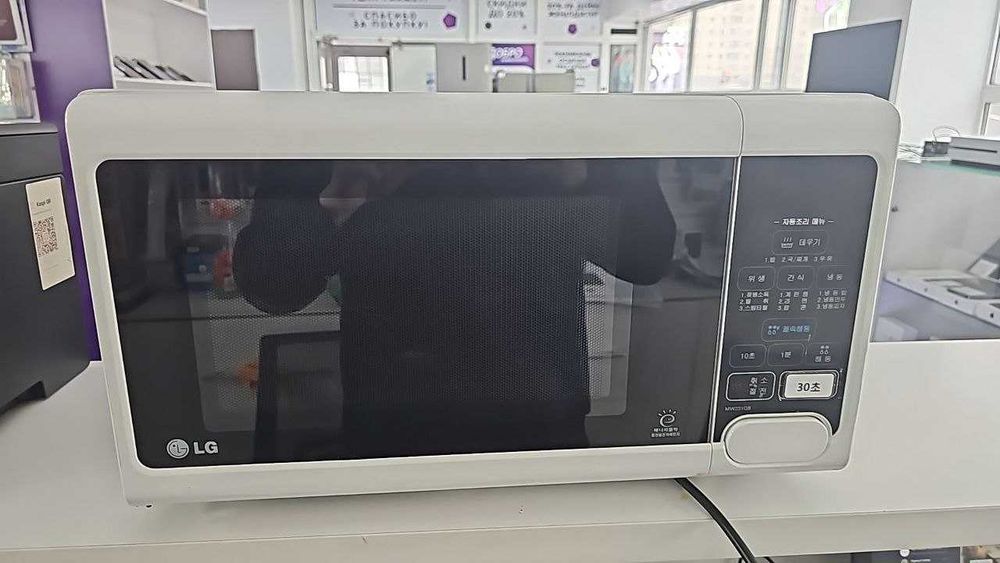 Микроволновая печь LG MW231QB
